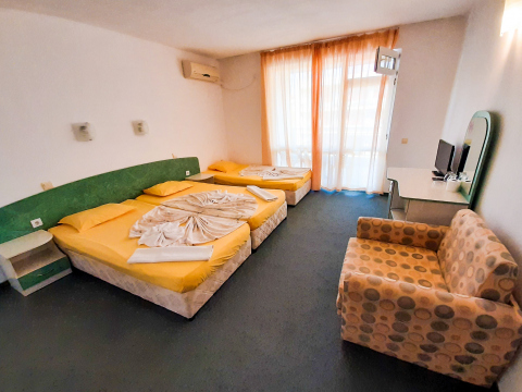 Hotely a penzióny  / Hotel Primorsko *** - foto