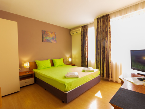 Hotely a penzióny  / Hotel Flirt ** Novinka - foto