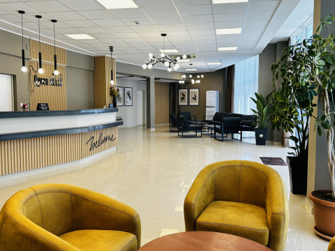 Hotely a penzióny  / Hotel Queen Nelly **** - foto Hotely a penzióny  / Hotel Queen Nelly **** - foto