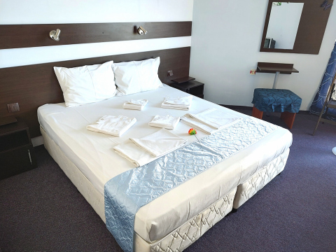 Hotely a penzióny / Hotel Eva ** Novinka - foto Hotely a penzióny / Hotel Eva ** Novinka - foto