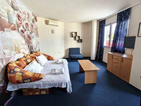 Hotely a penzióny / Hotel Eva ** Novinka - foto Hotely a penzióny / Hotel Eva ** Novinka - foto