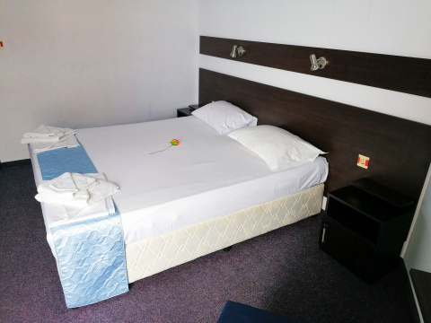 Hotely a penzióny / Hotel Eva ** Novinka - foto Hotely a penzióny / Hotel Eva ** Novinka - foto