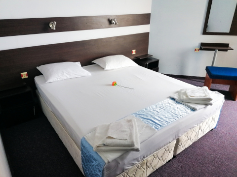 Hotely a penzióny / Hotel Eva ** Novinka - foto Hotely a penzióny / Hotel Eva ** Novinka - foto