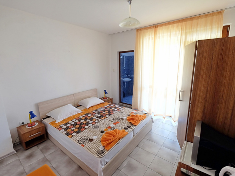 Hotely a penzióny / Penzión Zafir ** - foto Hotely a penzióny / Penzión Zafir ** - foto