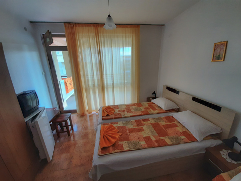 Hotely a penzióny / Penzión Zafir ** - foto Hotely a penzióny / Penzión Zafir ** - foto