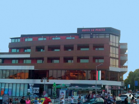 Hotely a penzióny  / Hotel La Piazza *** - foto