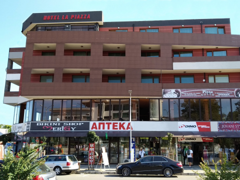 Hotel La Piazza *** Novinka